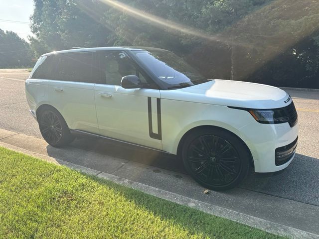 White 2023 Land Rover Range Rover SUV / Crossover All-Wheel Drive 8-Speed Automatic