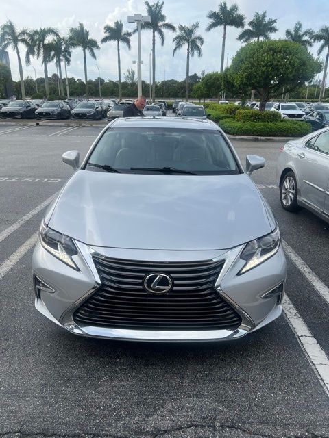 2016 Lexus ES 350 2