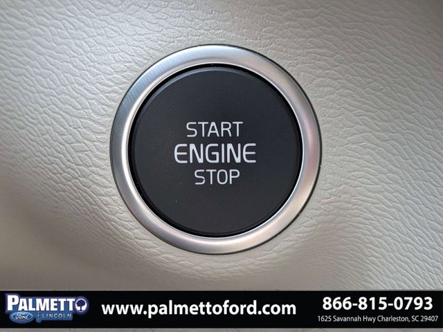 used 2019 Volvo XC40 car, priced at $22,998