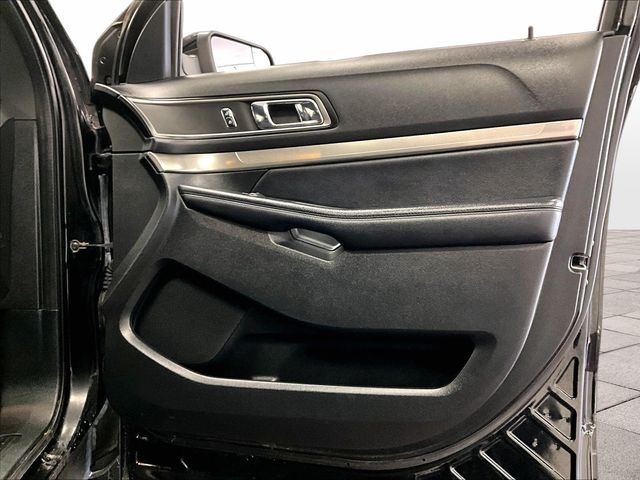 2018 Ford Explorer XLT Black at Subaru and VW of Moon Township