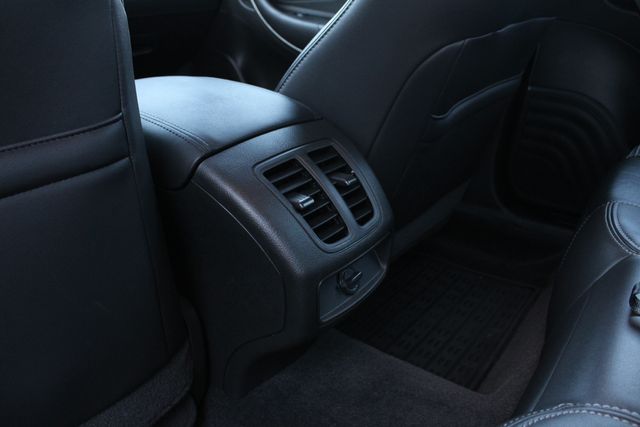 Used 2018 Black Ford SEL image 21