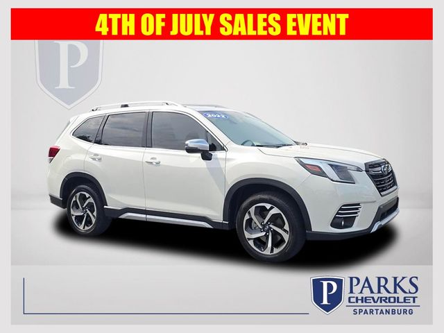 Crystal White Pearl 2022 Subaru Forester SUV / Crossover All-Wheel Drive Continuously Variable Transmission