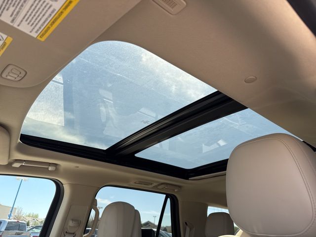 2020 Red Lincoln Navigator Reserve 4X4 SUV