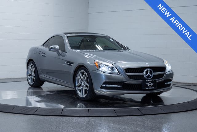 Iridium Silver Metallic 2012 Mercedes-Benz SLK Convertible Rear-Wheel Drive 7-Speed Automatic