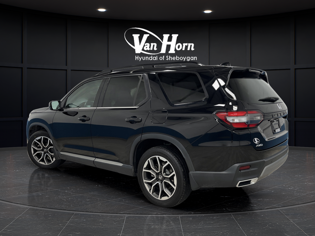 Pre-Owned 2023 Honda Pilot Touring 4D Sport Utility | #D414986BB