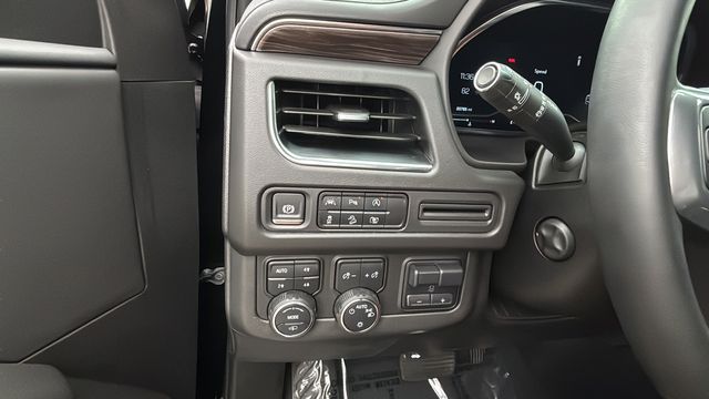 Used 2024 Black Chevrolet Z71 image 22