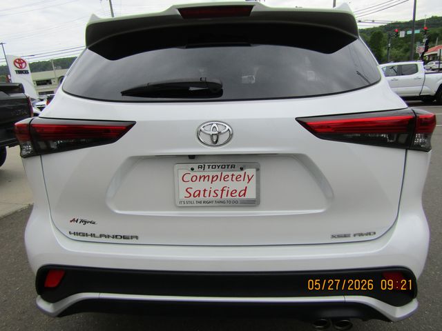 used 2023 Toyota Highlander car, priced at $37,999