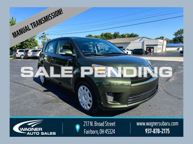 Amazon Green Metallic 2011 Scion xD Hatchback Front-Wheel Drive 5-Speed Manual Overdrive