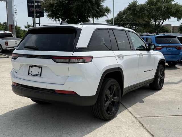 2024 Jeep Grand Cherokee Altitude X White at River Oaks CDJR
