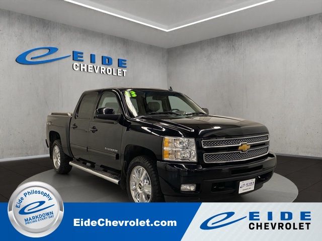 Black 2013 Chevrolet Silverado 1500 Pickup Truck Four-Wheel Drive 6-Speed Automatic Overdrive
