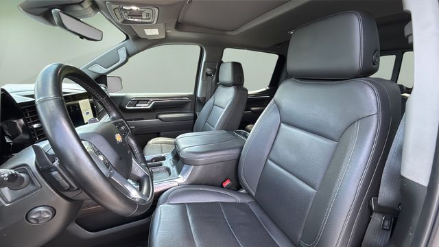 Used 2024 White Chevrolet LTZ image 15