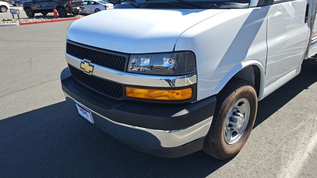 2023 Chevrolet Express 3500 Work Van 5