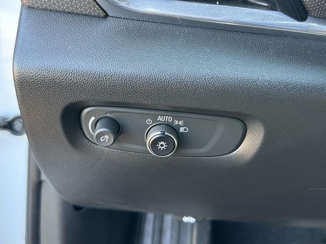 2023 Chevrolet Traverse Premier - Photo 31