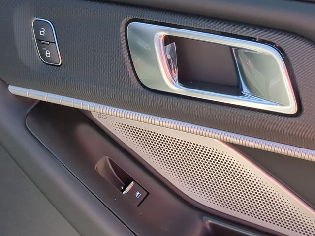 New 2026 Space White Metallic Ford Tremor® image 48