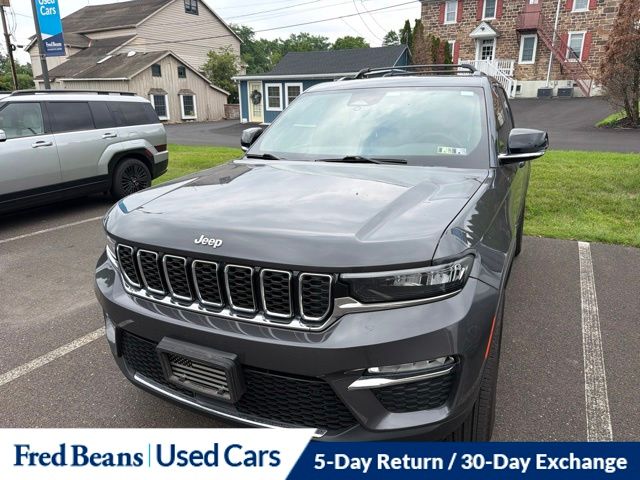 Baltic Gray Metallic Clearcoat 2025 Jeep Grand Cherokee SUV / Crossover Four-Wheel Drive 8-Speed Automatic