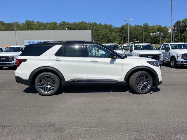 2025 Ford Explorer ST 2