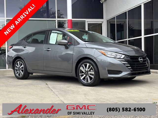 Gray (Gun Metallic) 2025 Nissan Versa SV FWD Sedan Front-Wheel Drive Continuously Variable Transmission
