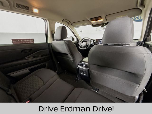 Used 2025 Nissan Pathfinder SUV