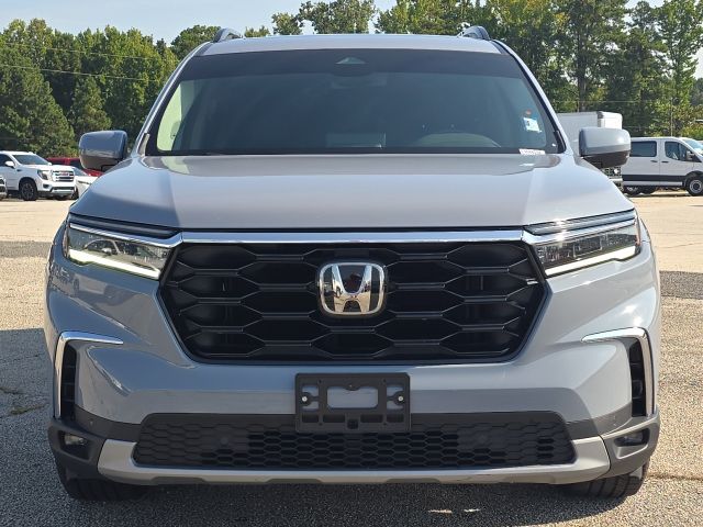 2025 Honda Pilot Touring:L168808A