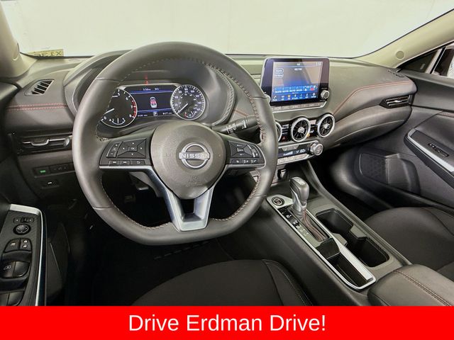 2025 Nissan Sentra SR - Photo 7