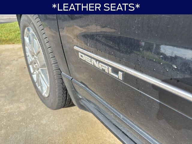 2016 GMC Acadia Denali photo