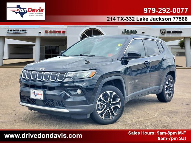 Diamond Black Crystal Pearlcoat 2022 Jeep Compass Limited 4WD SUV / Crossover Four-Wheel Drive 9-Speed Automatic