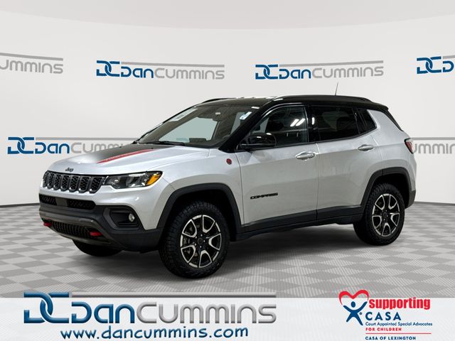 Silver Zynith Metallic Clearcoat 2025 Jeep Compass Trailhawk 4WD SUV / Crossover Four-Wheel Drive 8-Speed Automatic