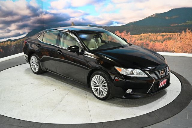  2013 Lexus ES 350 FWD   