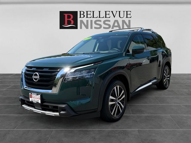  2024 Nissan Pathfinder Platinum 4WD   