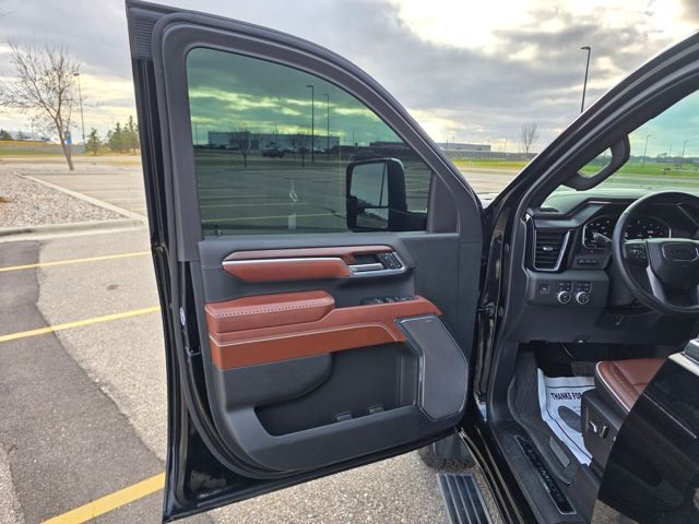 2024 GMC Sierra 3500HD Denali Ultimate