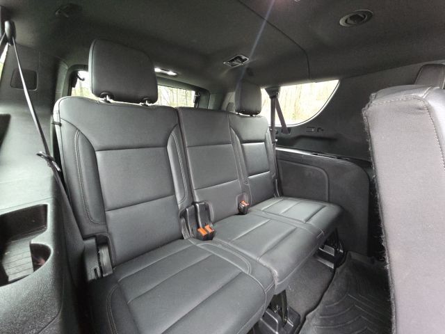 2022 Chevrolet Suburban LT:168357A