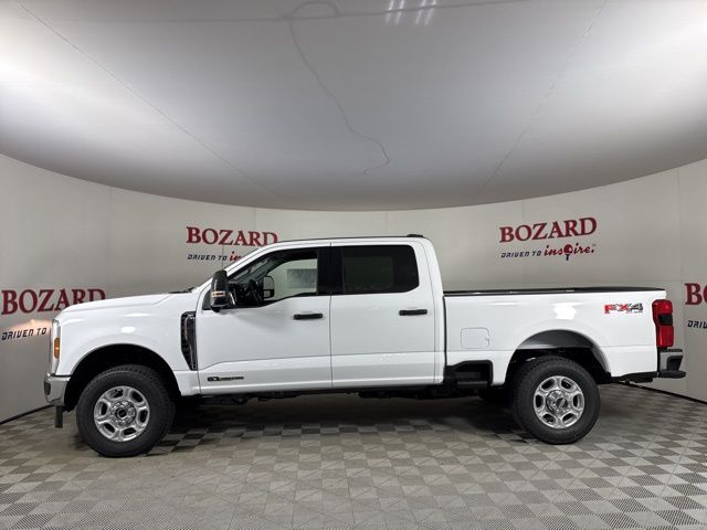 2025 Oxford White Ford Super Duty F-350 SRW XLT 4X4 Truck