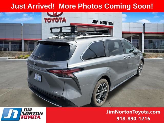 Used 2026 Toyota Sienna Van