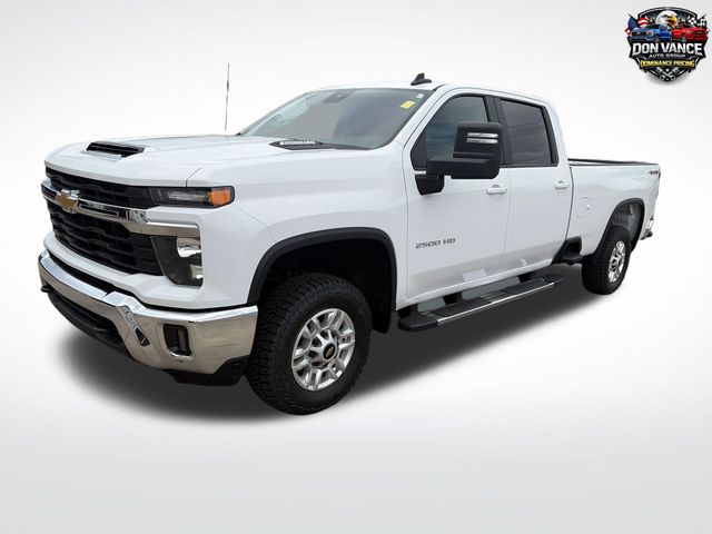 Summit White 2025 Chevrolet Silverado 2500HD Pickup Truck Four-Wheel Drive Automatic
