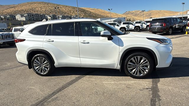 2021 Toyota Highlander Platinum 2