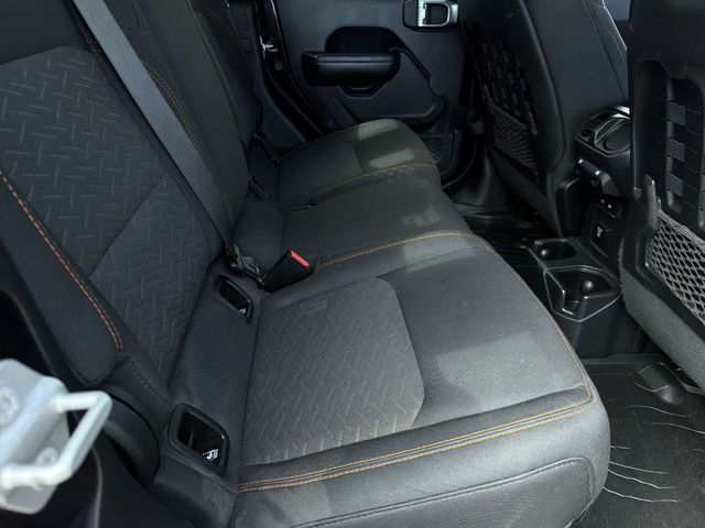 Used 2020 Black Jeep Mojave image 38