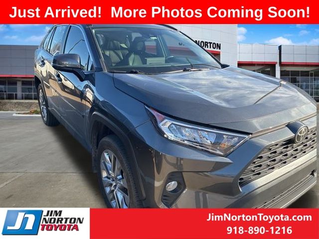 2021 Toyota RAV4 XLE Premium's photo