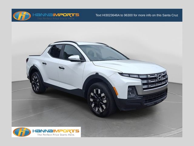 Atlas White 2025 Hyundai Santa Cruz Pickup Truck Front-Wheel Drive 8-Speed Automatic