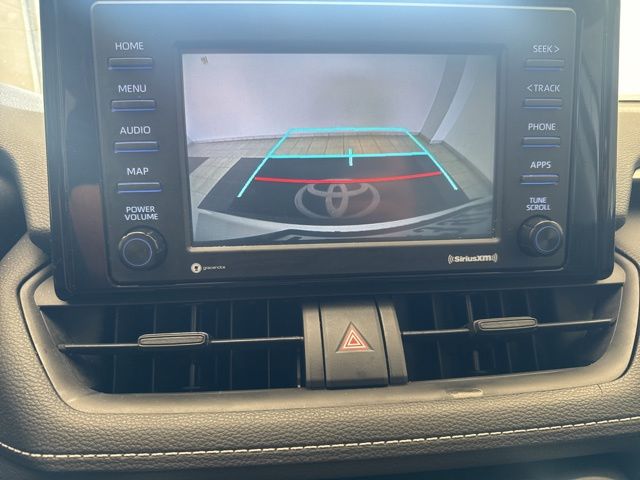 2021 Toyota RAV4 XLE White at Community Toyota
