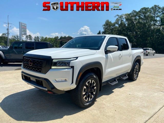 Glacier White 2024 Nissan Frontier Pickup Truck Four-Wheel Drive 9-Speed Automatic Overdrive