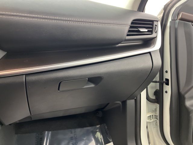 2023 Pearl White Tricoat Nissan Rogue SV FWD SUV
