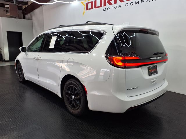2022 Chrysler Pacifica Touring L - 2
