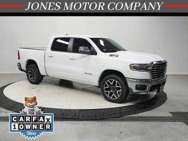 Bright White Clearcoat 2025 RAM 1500 Pickup Truck Four-Wheel Drive 8-Speed Automatic