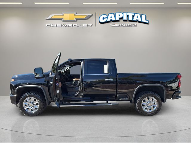 Used 2020 Black Chevrolet High Country image 3