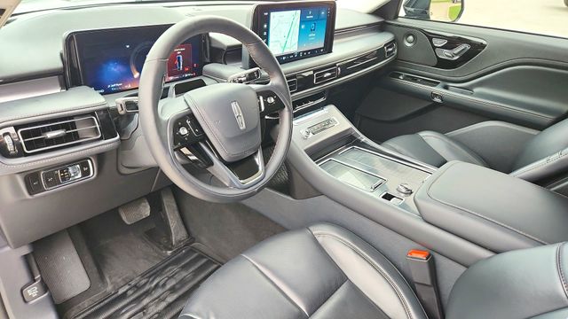2025 Lincoln Aviator