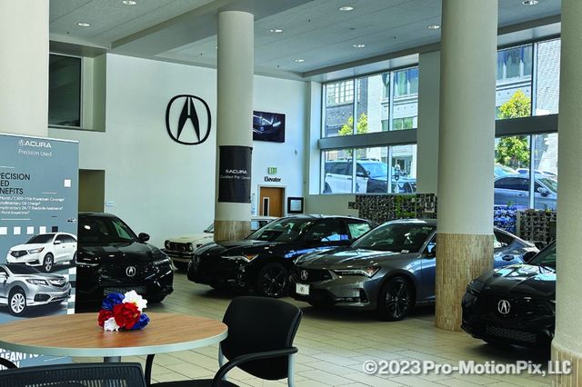 Certified Used 2025 Platinum White Pearl Acura Base image 36