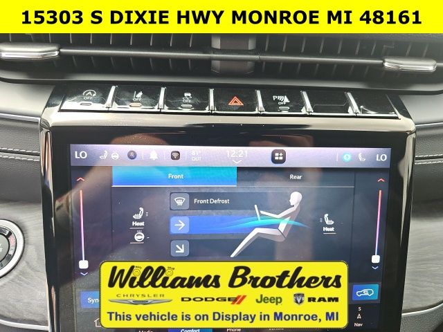 2024 Jeep Grand Cherokee L Limited - Silver Zynith exterior view 18