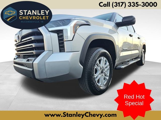 2022 Toyota Tundra SR5 CrewMax Cab 4WD