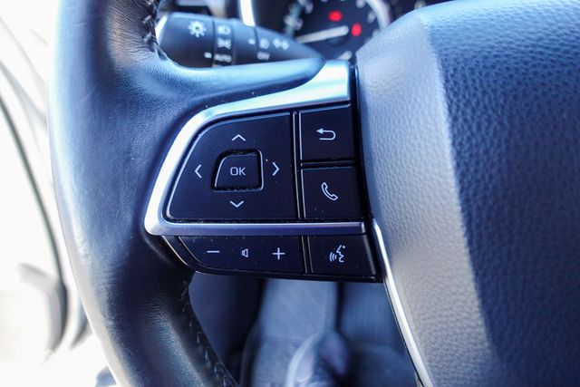 used 2021 Toyota Highlander car, priced at $31,500