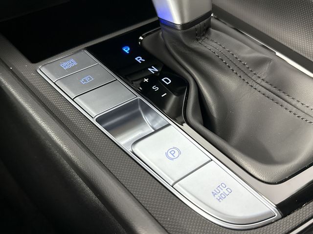 Used 2025 Hyundai Elantra Hybrid For Sale in Indianapolis, IN
